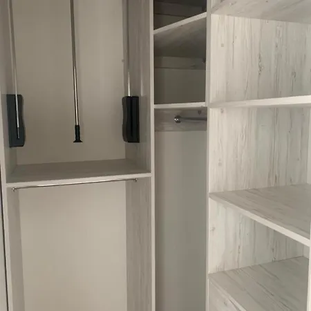 у моря в аркадии 2 спальни Apartman